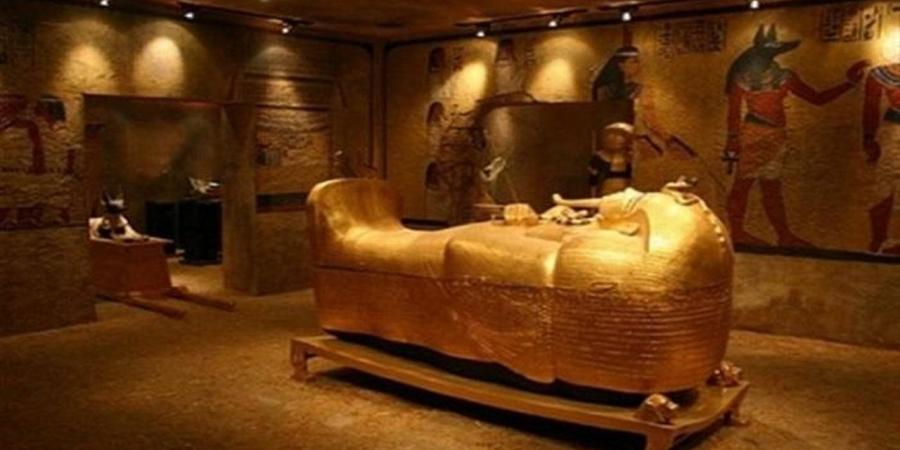 500
      قطعة
      من
      مكتشفات
      مقبرة
      توت
      عنخ
      آمون
      تزين
      المتحف
      المصري
      الكبير