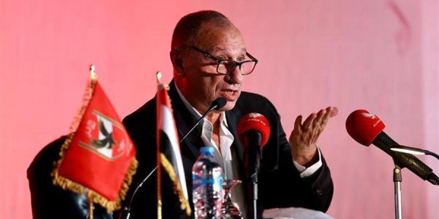 محمود
      الخطيب:
      مستمرون
      في
      تطوير
      منشآت
      الأهلي
      مع
      الحفاظ
      على
      الهوية
      التاريخية