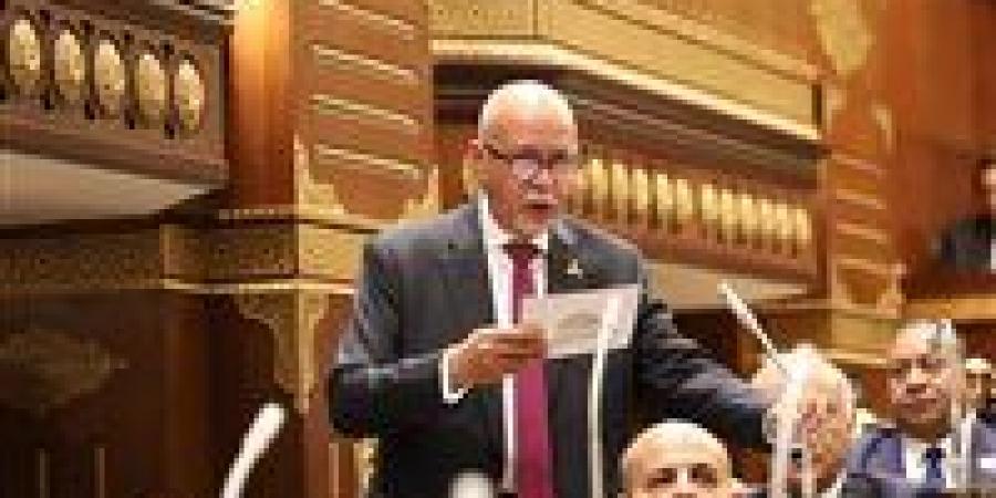 النائب
      حازم
      الجندي
      يطالب
      وزير
      النقل
      بسرعة
      إنارة
      الطريق
      الدولي
      ببرج
      البرلس
      ووضع
      حلول
      عاجلة
      لمشكلة
      الحوادث
      المتكررة