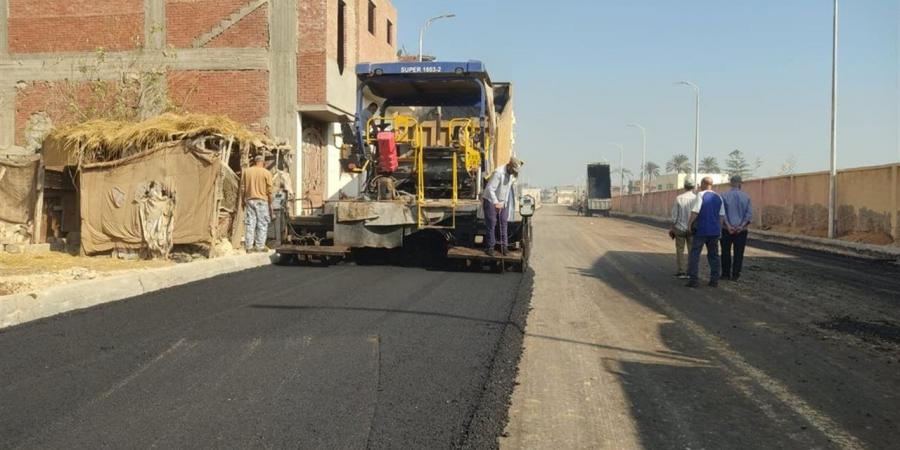 البحيرة
      تواصل
      تطوير
      شبكة
      الطرق
      لتحقيق
      نقلة
      نوعية
      في
      البنية
      التحتية