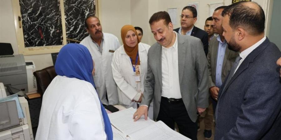 محافظ
      المنوفية
      يتفقد
      عيادات
      التأمين
      الصحي
      لمتابعة
      انتظام
      سير
      العمل