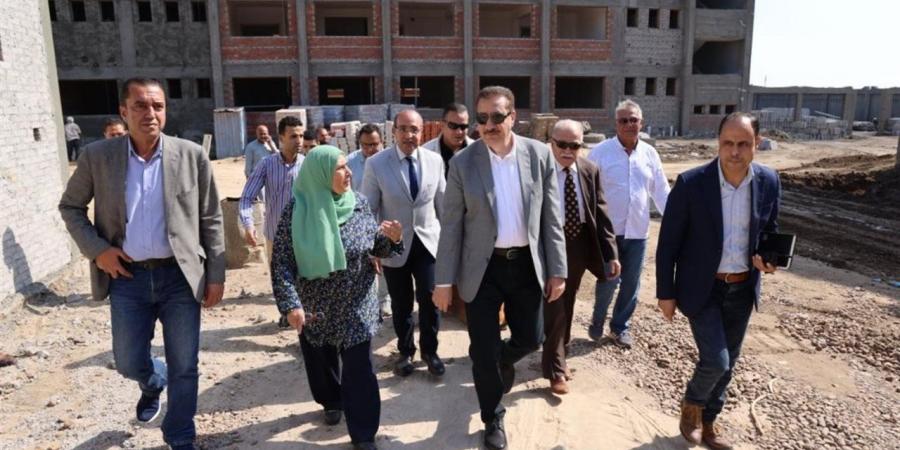 محافظ
      المنوفية
      يتفقد
      إنشاءات
      مدرسة
      للمكفوفين
      باستثمارات
      تزيد
      عن
      88
      مليون
      جنيه