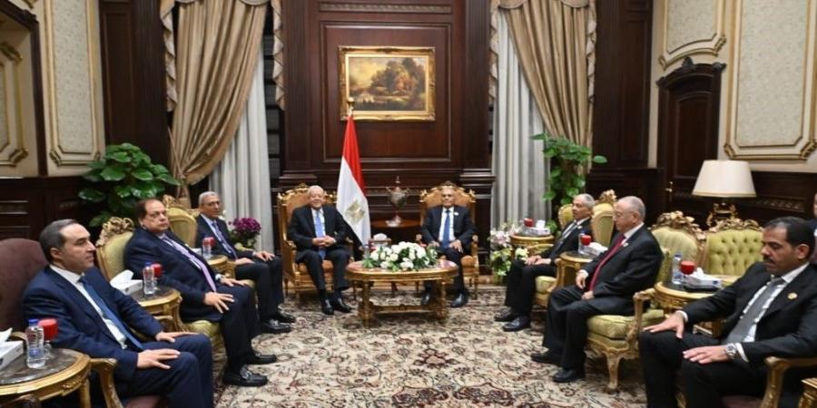 رئيس
      الشيوخ
      يستقبل
      المستشار
      الدكتور
      حُنفي
      جبالي
      للتهنئة
      بمشاركة
      وكلاء
      وأمناء
      المجلسين