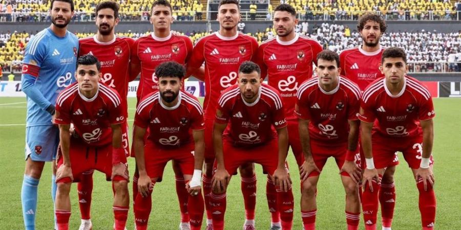 هشام
      حنفي:
      الأهلي
      سيّد
      إفريقيا..
      ودوري
      الأبطال
      بدون
      الأحمر
      ليس
      له
      طعم