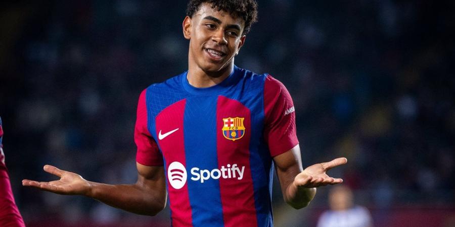 تشكيل
      برشلونة..
      يامال
      وراشفورد
      يقودان
      الهجوم
      ضد
      ريال
      مدريد