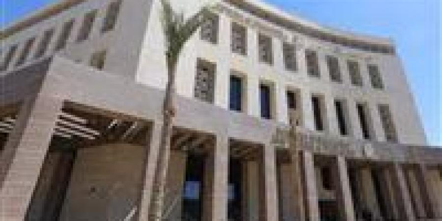 فرص
      متميزة
      للعمل
      بالمدارس
      المصرية
      الألمانية
      للعام
      الدراسي
      2026/2027..
      اعرف
      الشروط
      والوظائف
      المتاحة