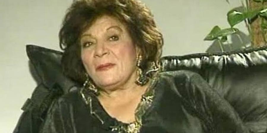 في
      ذكرى
      ميلاد
      عايدة
      عبد
      العزيز..
      قصة
      خلافها
      مع
      معالي
      زايد