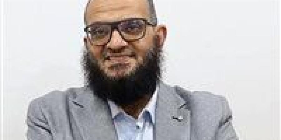 رئيس
      «عليا
      النور»:
      مصر
      تواجه
      تحديات
      خارجية
      معقدة..
      والحل
      في
      تقوية
      الجبهة
      الداخلية
      والحفاظ
      على
      استقلال
      القرار
      الوطني