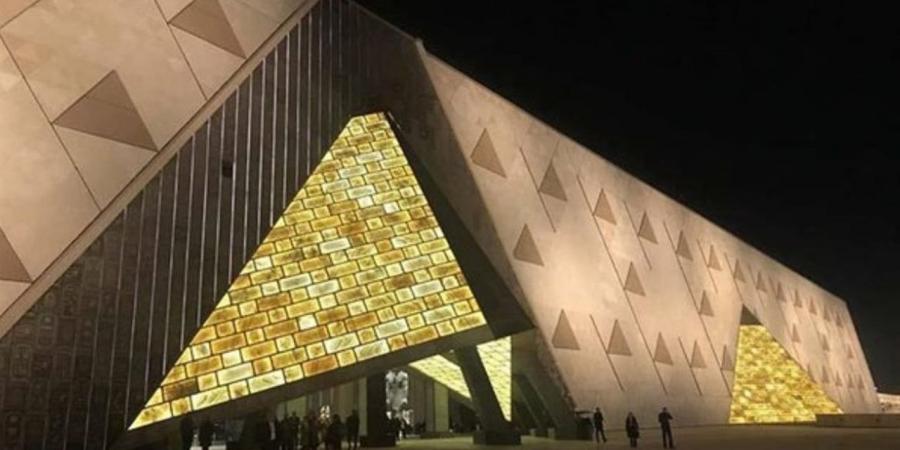 اقتصادى:
      المتحف
      المصرى
      الكبير
      كنز
      أثرى
      يدعم
      الاقتصاد
      ويعيد
      رسم
      خريطة
      السياحة