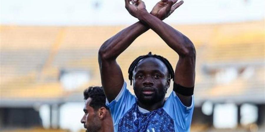 ياسين
      منصور
      يقود
      مفاوضات
      الأهلي
      لضم
      فيستون
      ماييلي