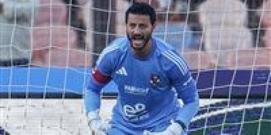 عودة
      كريم
      فؤاد
      والشناوي..
      توروب
      يعلن
      قائمة
      الأهلي
      لمواجهة
      بتروجيت
      غدا
      في
      الدوري