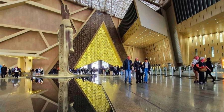 باسل
      عادل:
      المتحف
      المصرى
      الكبير
      نقطة
      تحول
      حضارية
      في
      مسار
      الوعي
      الوطني