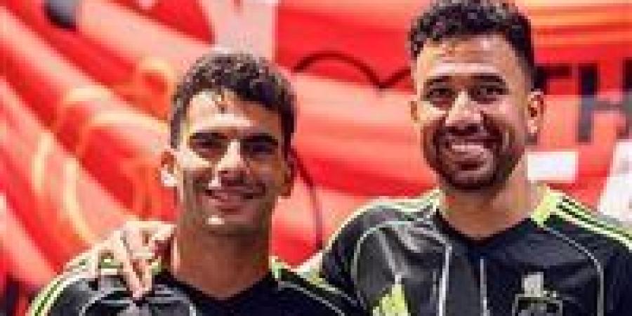 "
      زيزو
      أفضل
      من
      تريزيجيه"..
      تعليق
      مثير
      من
      نجم
      النادي
      الأهلي
      السابق