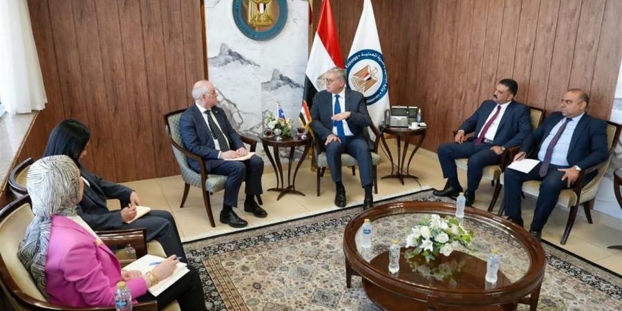 وزير
      البترول:
      إعداد
      حزمة
      من
      الحوافز
      والتسهيلات
      الجديدة
      لقطاع
      التعدين
      خلال
      الفترة
      المقبلة