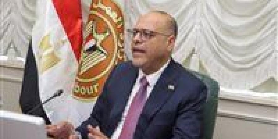 وزارة
      العمل
      تطرح
      100
      وظيفة
      أمن
      برواتب
      تصل
      لـ9500
      جنيه
      ومزايا
      للشباب