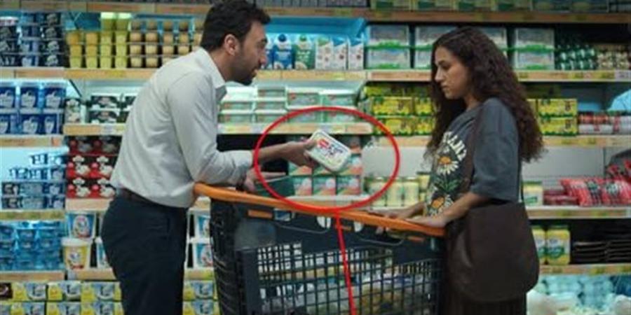 مؤلف
      مسلسل
      كارثة
      طبيعية
      يسخر
      من
      "كلب
      الجبنة":
      الطعنة
      جات
      من
      مهندس
      الديكور