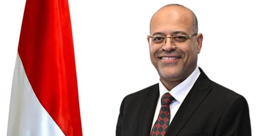 وزير
      العمل:
      المتحف
      المصري
      الكبير
      إنجاز
      حضاري
      غير
      مسبوق