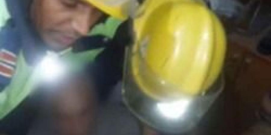 "مبيردش
      على
      التليفون"..
      الأمن
      ينقذ
      مسنًا
      تعرض
      لوعكة
      صحية
      داخل
      منزله