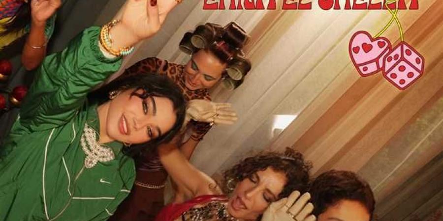 احنا
      الشلة..
      هيفاء
      وهبي
      تطرح
      أحدث
      أعمالها
      الغنائية
      على
      يوتيوب