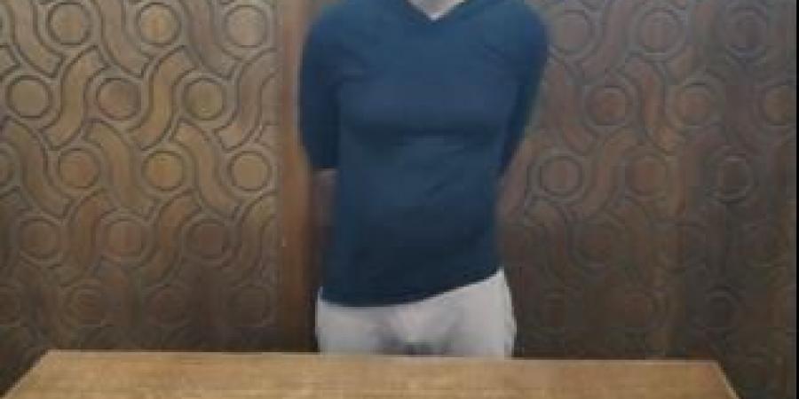 القبض
      على
      شخص
      روّج
      لأعمال
      منافية
      للآداب
      عبر
      تطبيق
      هاتفي
      في
      الإسكندرية