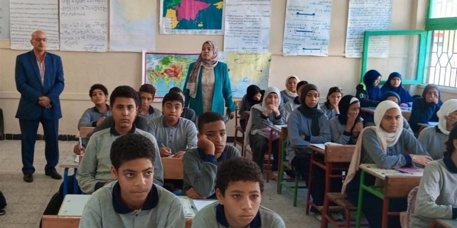 مواعيد
      امتحانات
      نصف
      العام
      2025-2026
      في
      المدارس
      والجامعات
      رسميًا