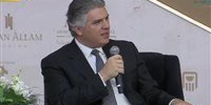 حسن
      علام:
      المتحف
      المصري
      الكبير
      فخر
      مصر
      والعالم..
      ونتوقع
      6
      آلاف
      زائر
      يوميًا
      إلى
      15
      ألف