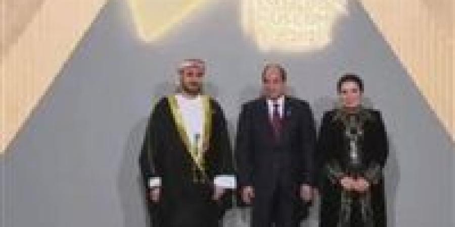 رئيس
      الوفد
      العُماني:
      المتحف
      المصري
      الكبير
      منارة
      حضارية
      تجسد
      رؤية
      مصر
      الجديدة