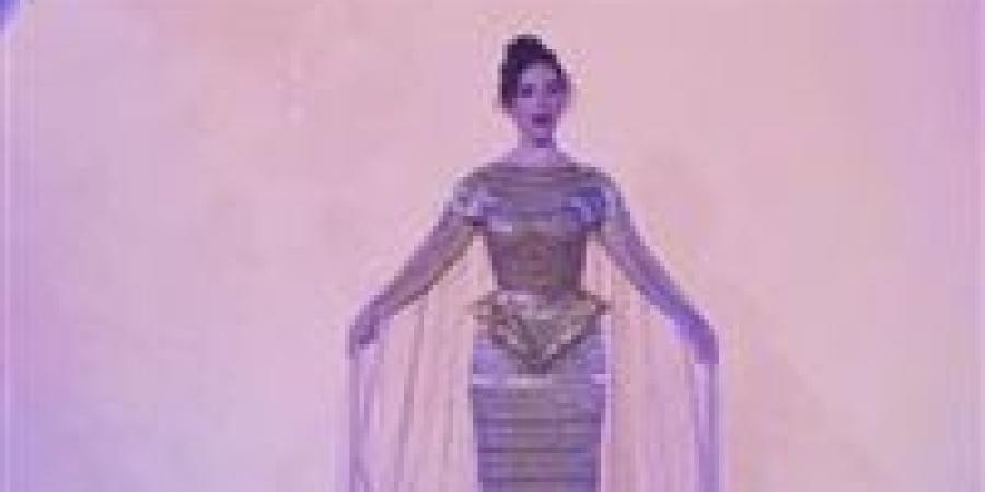 أنغام
      بعواصم
      العالم..
      شيرين
      طارق
      تبهر
      الحضور
      بمعزوفة
      في
      افتتاح
      المتحف
      المصري
      الكبير