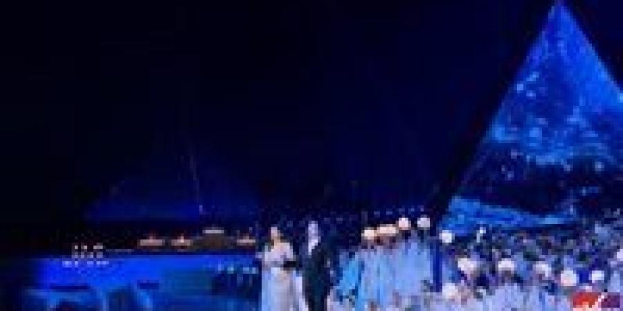 السوبرانو
      فاطمة
      سعيد
      تبهر
      العالم
      بصوتها
      خلال
      احتفالية
      افتتاح
      المتحف
      المصري
      الكبير