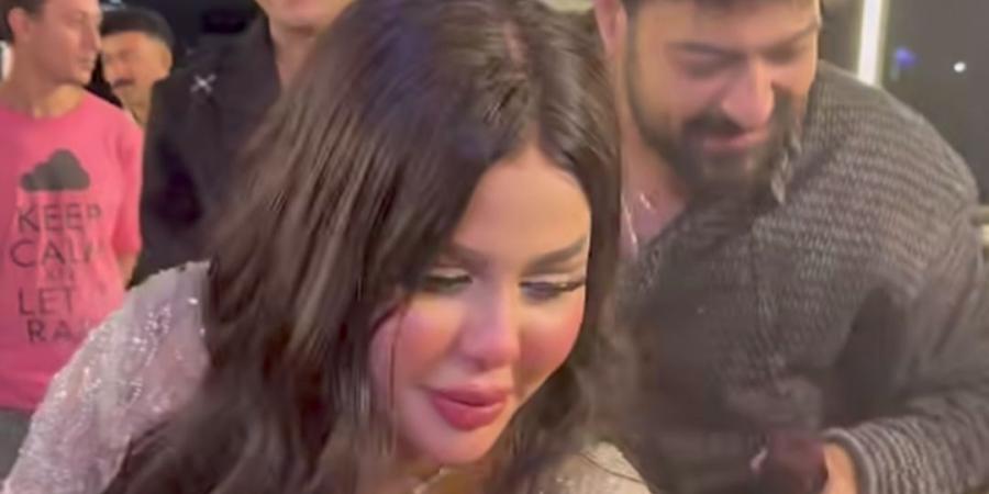 "هخليكي
      زي
      رحمة
      محسن"..
      شيماء
      سعيد
      زوجة
      إسماعيل
      الليثي
      تنفي
      تصريحاتها
      بعد
      عودتهما