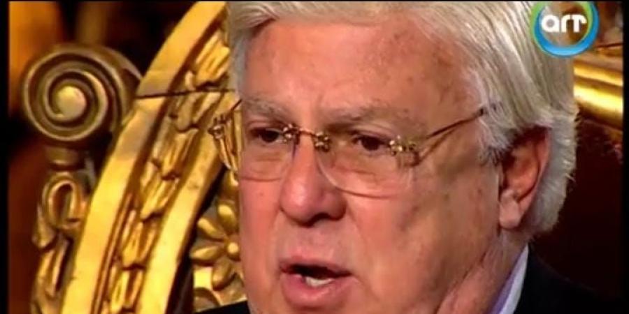 "أنا
      هموت
      قبلك
      يا
      بابا"..
      لحظات
      مؤثرة
      عاشها
      حسن
      كامي
      في
      وفاة
      نجله