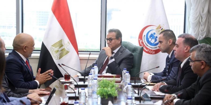 وزير
      الصحة
      يبحث
      مع
      الرئيس
      التنفيذي
      لـ"اتصالات
      مصر"
      تطوير
      المنظومة
      الصحية
      الرقمية