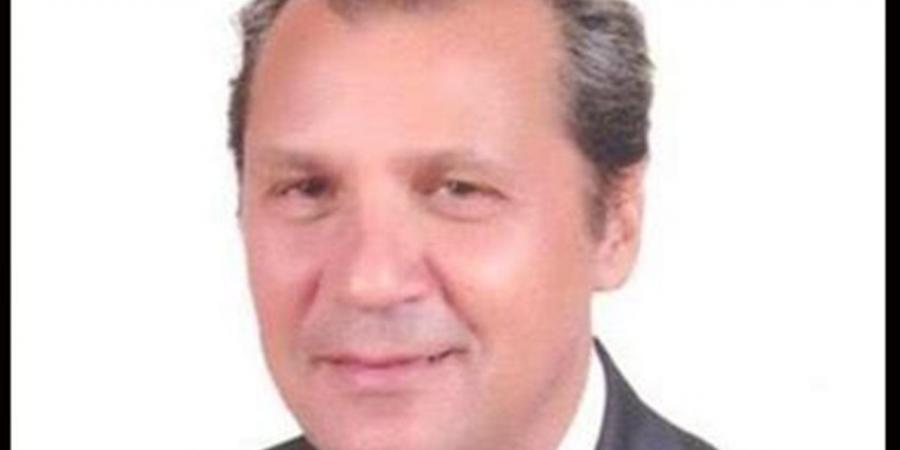 كريم
      محسن:
      افتتاح
      المتحف
      الكبير
      فرصة
      ذهبية
      للقطاع
      السياحي