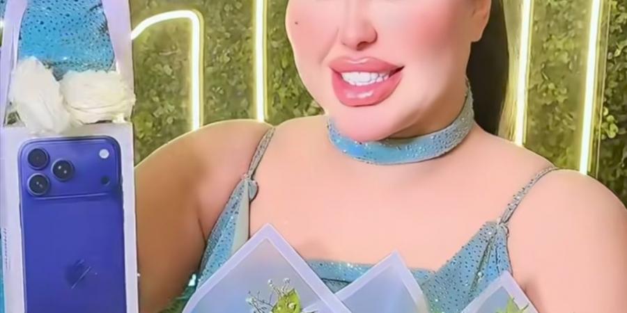 "من
      عند
      ربنا"..
      شيماء
      سعيد
      زوجة
      إسماعيل
      الليثي
      تكشف
      سر
      جمالها