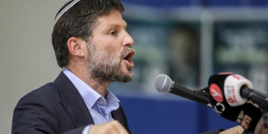 وزير
      المالية
      الإسرائيلي
      مخاطبا
      نتنياهو:
      هذه
      حماقة