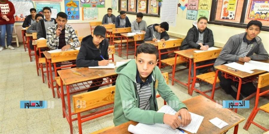 المدارس
      تستعد
      لاستقبال
      أوراق
      استمارات
      التقدم
      لامتحانات
      الشهادة
      الإعدادية
      2026