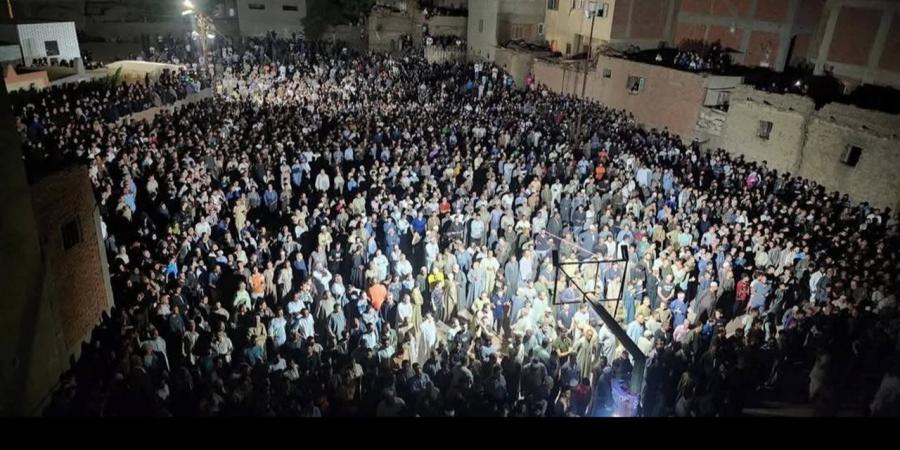 "حماس"
      تسلّم
      جثامين
      ثلاثة
      جنود
      إسرائيليين..
      وتل
      أبيب
      تعيد
      45
      فلسطينيًا