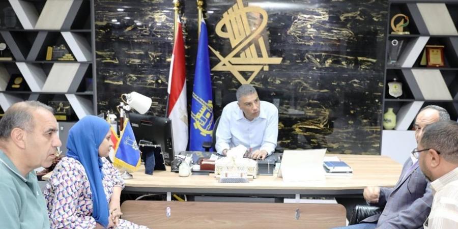 محافظ أسوان يشدد للإسراع بمعدلات إنجاز المشروعات المشتركة