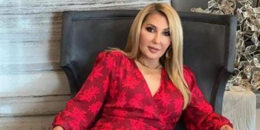 حاجة سخيفة.. نادية الجندي ترد على منتقدي اطلالاتها