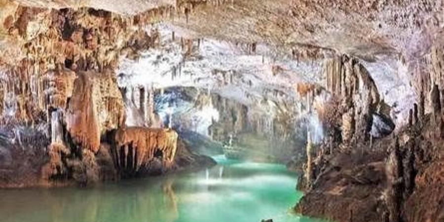 فيديو رائع لمغارة جعيتا… شاهدوه