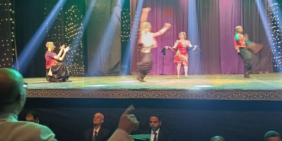 فرقة رضا للفنون الشعبية تفتتح فقرات الموسم الشتوي على مسرح البالون بحضور تامر عبدالمنعم