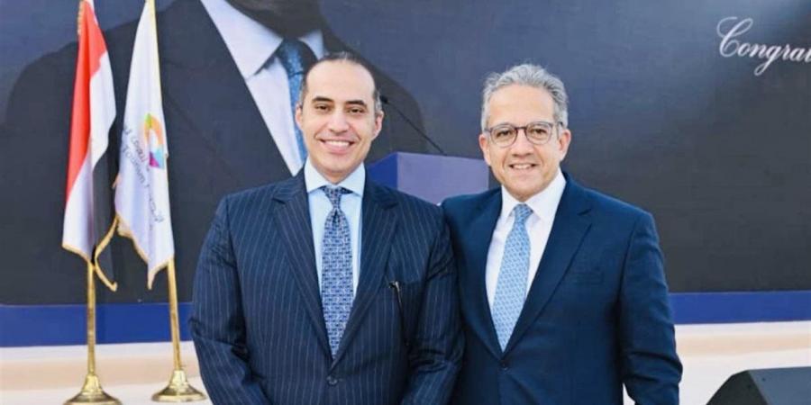 وزير الشئون النيابية يهنئ الدكتور خالد العناني باعتماد اليونسكو انتخابه مديرًا عامًا للمنظمة