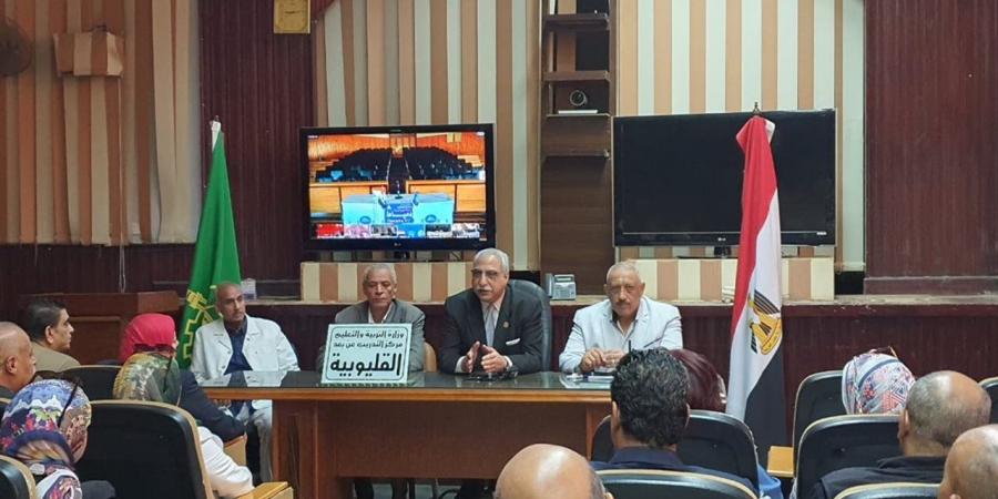 وكيل تعليم القليوبية: منع استغلال المدارس وأسوارها فى الدعاية الانتخابية