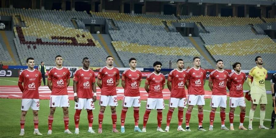 الأهلي: عبدالحفيظ مفوّض باتخاذ قرارات تخص فريق الكرة دون الرجوع للمجلس