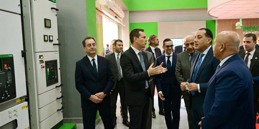 رئيس الوزراء: التزام الدولة بدعم الصناعات التكنولوجية المتطورة
