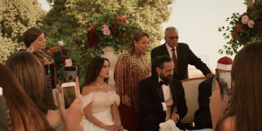 مسلسل ورد وشوكولاتة الحلقة الثالثة.. زينة تتزوج محمد فراج ليلة زفافها على عمرو المهدي