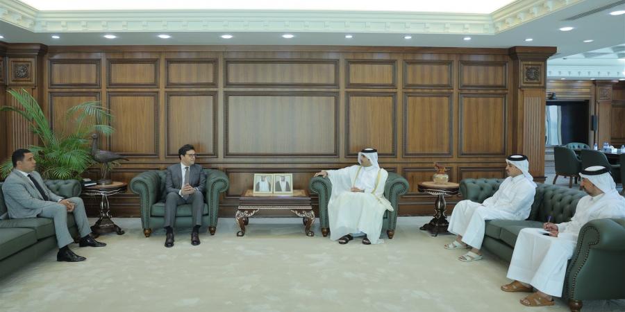وزير الثقافة يلتقي نظيره القطري لمناقشة عدد من المشروعات المشتركة