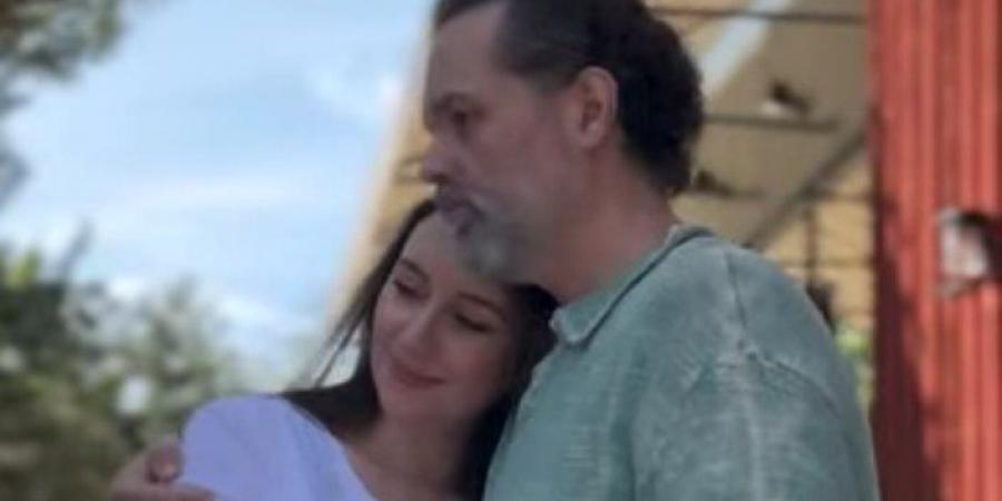 محمد محمود عبد العزيز يتصدر التريند.. ما موقفه من زواج شقيقه كريم من دينا الشربيني؟