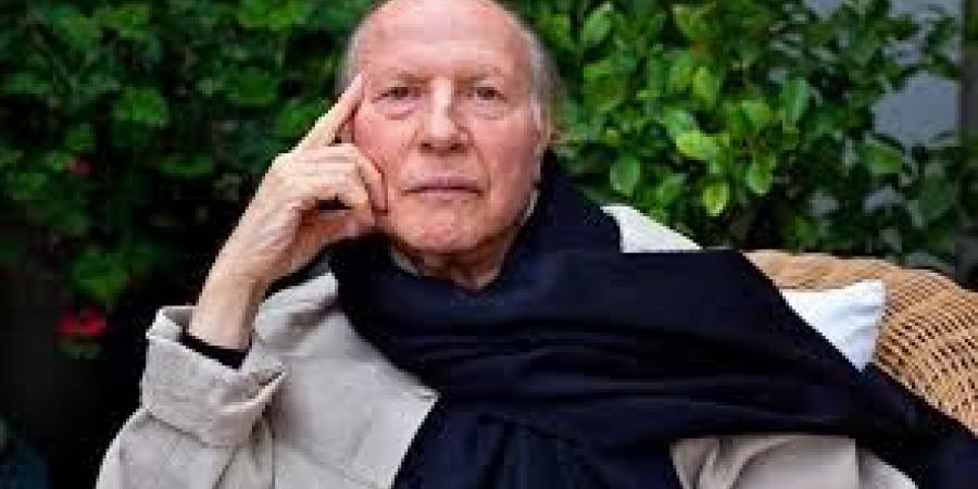 إيمري كيرتيس.. روائي الهولوكوست الذي جعل الذاكرة ضمير الأدب