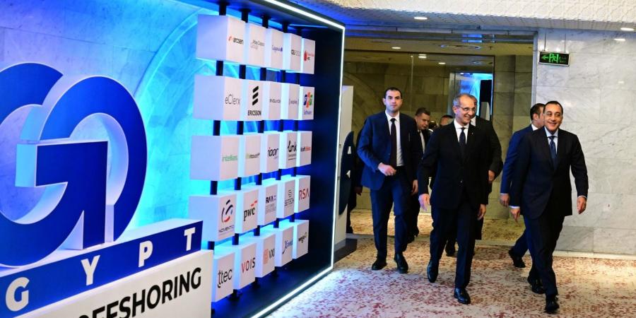 رئيس الوزراء: "شعبنا بحقّ أعظم ثرواتنا"